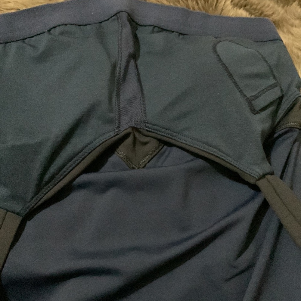 Lululemon Tank Top - Picture 9 of 10
